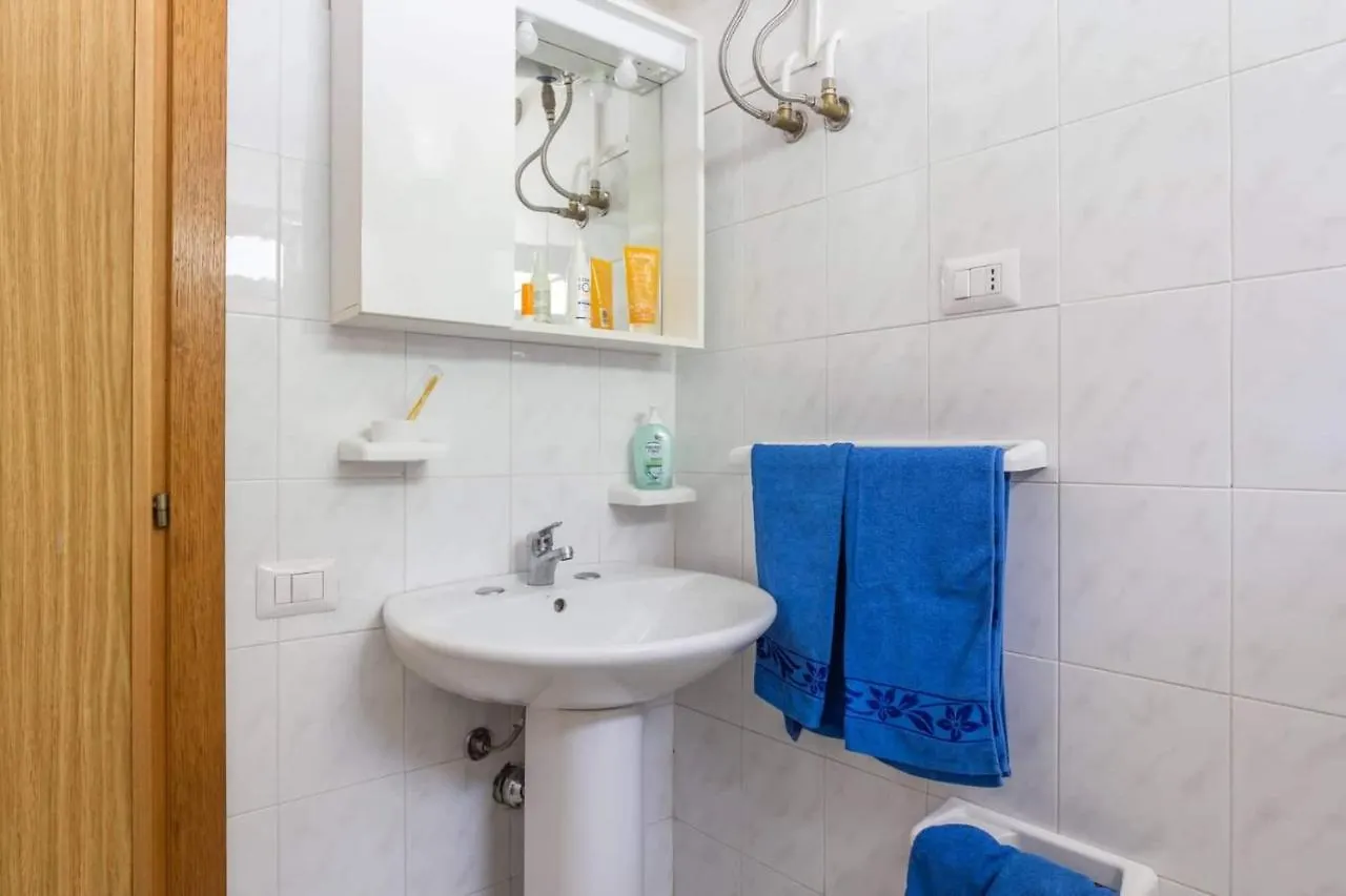 Apartament Rainbow Torre dei Corsari